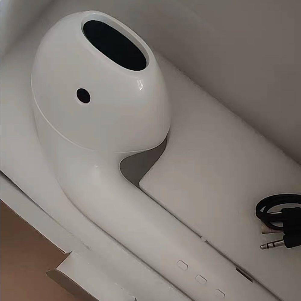 Bluetooth speaker - Picture 2 of 2